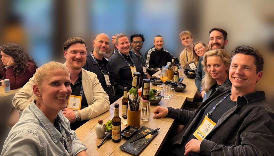 Das snipKI-Team beim Team-Dinner